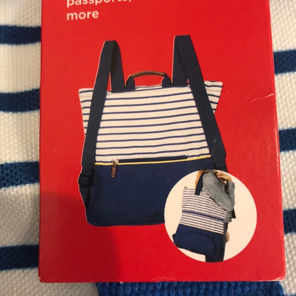 New love Taza 2-in-1 backpack tote - Picture 2 of 8